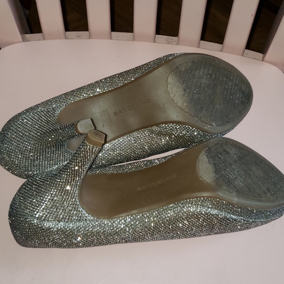 🤍 Bandolino gold heels - Picture 7 of 8